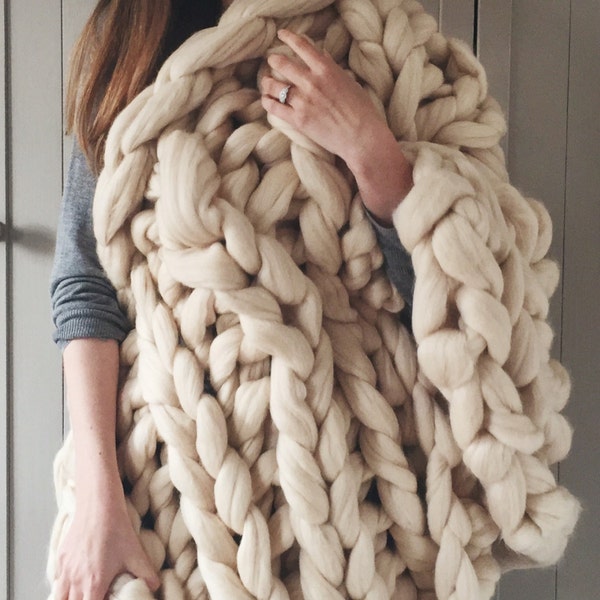 Chunky Knit Blanket in Buttermilk - cream giant knit blanket - Giant Yarn - Super chunky knit throw - extreme knit blanket - Wedding gift