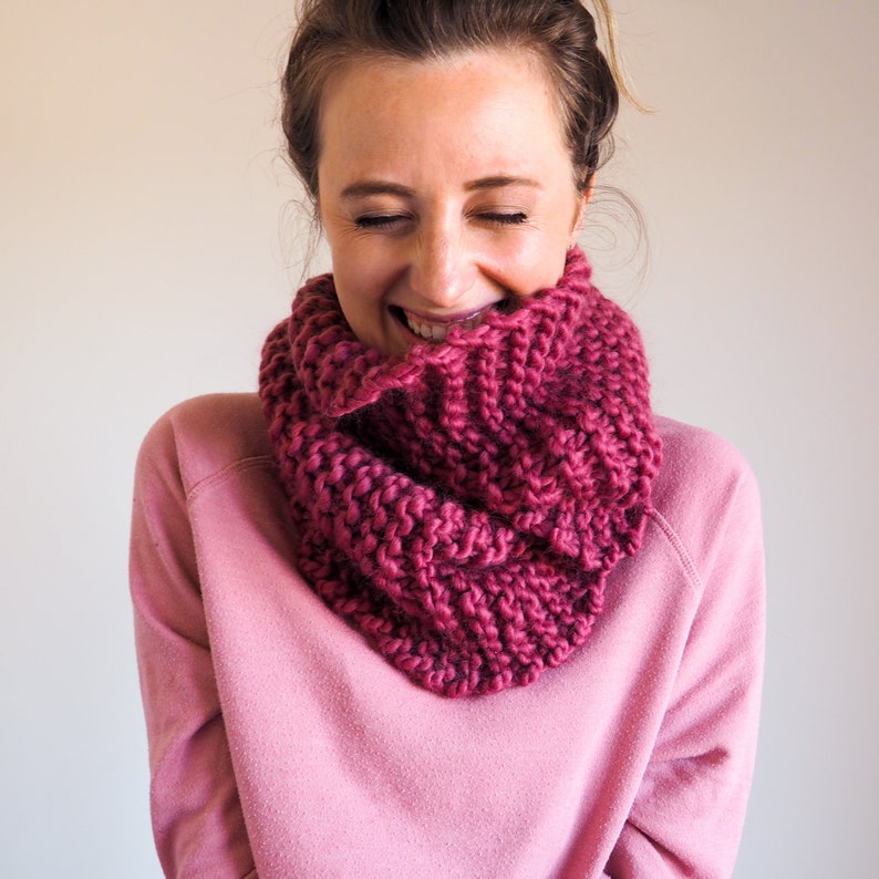 Knit Kit Beginners Snood & Bonus Pattern image 10