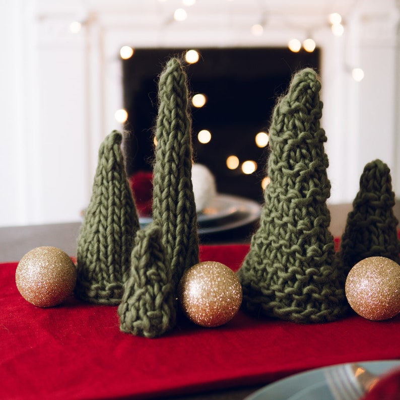 Knit Kit Super Chunky Christmas Trees Make your own festive decorations image 6