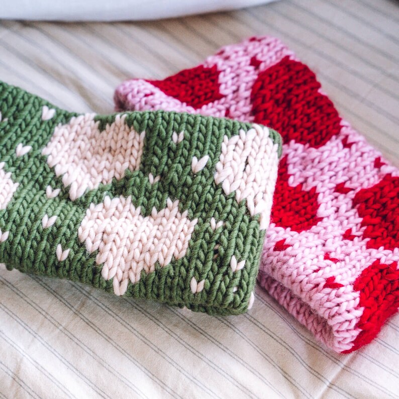 Knit Kit Valentine Heart Snood / Merino snood knitting kit / Galentine craft kit image 5