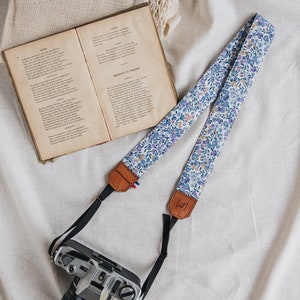 Camera strap ROMA image 1