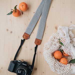 Camera strap- SLR DSL compatible camera accessory for Nikon Sony Olympus Pentax, Fujifilm and digital cameras