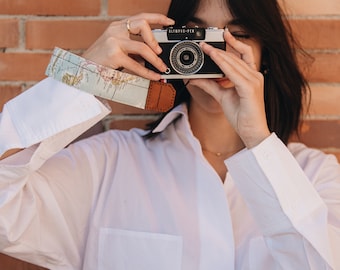 WORLD MAP small camera strap.