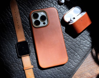 Italian Leather iPhone 14 Case – Full Grain, MagSafe Compatible