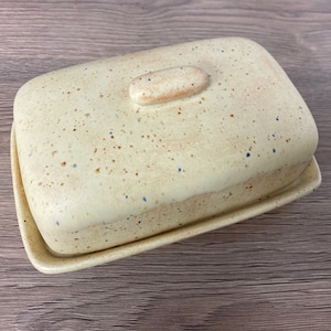 Butterdose, Butterhalter, Haferflocken-Speckle-Glasur