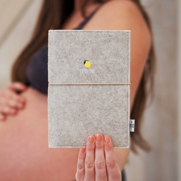 Mother's passport cover "Little One" | A wonderful companion during pregnancy