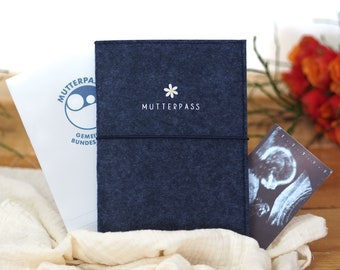 Felt Maternity Passport Cover | Daisy | Wonderful gift for expectant mothers