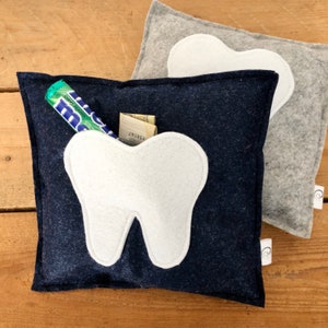 Tooth Fairy Pillow | With compartment for teeth surprises from the tooth fairy