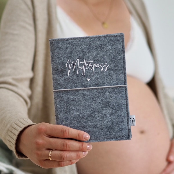 Maternity passport cover made of felt in gray with imprint "Mutterpass" | Wonderful gift for expectant mothers