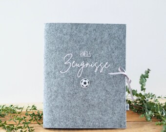 Carpeta de certificado personalizada | Fútbol | Bonito regalo para empezar el colegio.