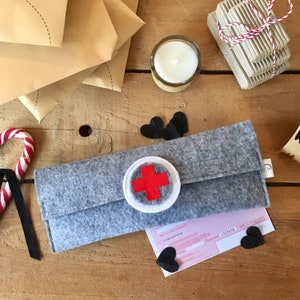 Financial injection - the certified cash gift | Cash gift packaging