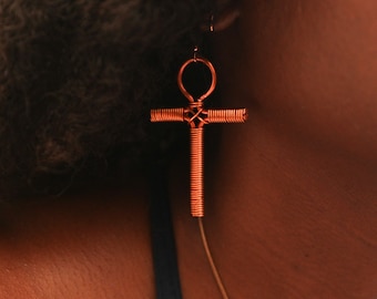 Ankh-örhängen, koppar. Handgjorda smycken. Kopparinslagna smycken. Kopparankh, egyptiska smycken.