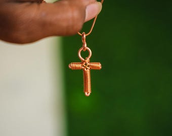 Mini Ankh-halsband i koppar, ren koppar. Egyptisk symbol. 100 % handgjort ~ Gudomligt feminint, gudomligt maskulint. Symbol för liv, kopparsmycken.