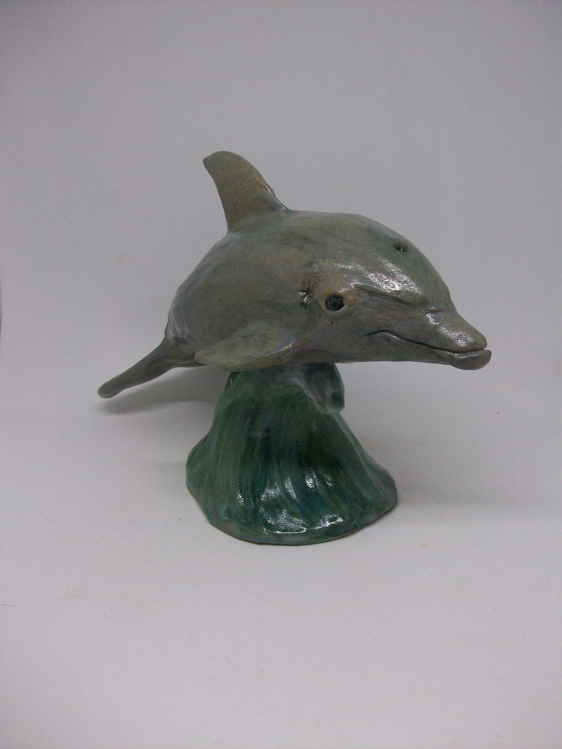 Handmade ceramic pottery hand-painted dolphin ornament on - Etsy Nederland