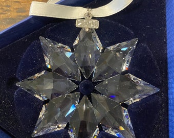 Swarovski Crystal Annual Snowflake Ornament Like New