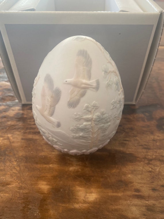 1997 Lladro Egg in Original Box With Eagles Etsy