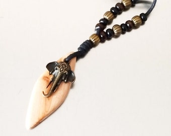 Collana ciondolo elefante per uomo, pendente legno ginepro, charme elefante, gioielli etnici, regalo per lui, collana corda legno