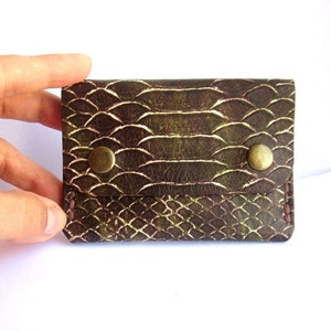 Tarjetero piel cocodrilo, cartera bolsillo, estuche cuero reptil, tarjetero verde, regalo piel natural