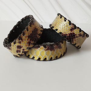 Snakeskin Print Leather Bracelet: Unisex Black Green Wristband