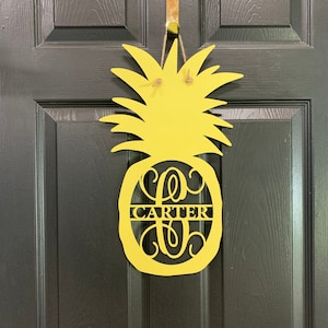 Wooden monogram wall hanging-Family name-Personalized-Wedding or Birthday Gift-Door wreath monogram-pineapple door decor-summer - front door