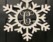 Wooden monogram -Snowflake- Family name - Personalized -Christmas Wreaths - Wall Hanging - Door Hanging- Winter wreath-Front Porch