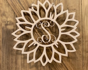Personalized Sun Flower Door Hanger-Mother’s Day Gift-Family name wreath -Personalized-Wedding or Birthday Gift-Door wreath-summer wreath