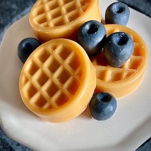 Blueberry and Waffle Wax Melts / Food Like Wax Melts image 6