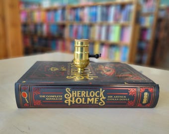 Upcycled Sherlock Holmes Book Lamp