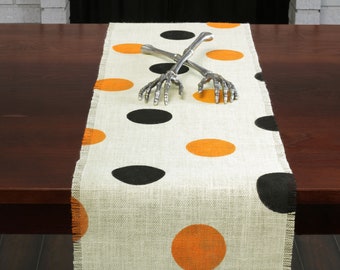 Camino de mesa de arpillera para Halloween, camino de mesa de lunares negros y naranjas para Halloween, camino de mesa para Halloween, decoración de Halloween, fiesta de Halloween
