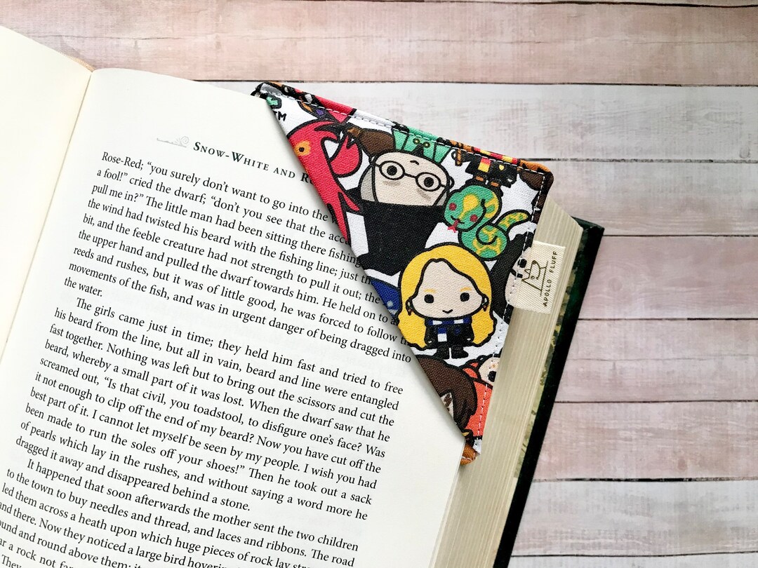 Harry Potter Bookmark Disney Book Corner Golden Snitch - Etsy