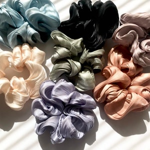 Women’s scrunchies, Pearlescent Scrunchies,Blue Scrunchies, Ivory Scrunchies, Large Scrunchies,Scrunchies Pack