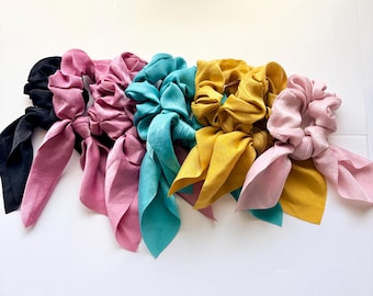 Bundle of 8 bow scrunchies. Last chance styles clearance.
