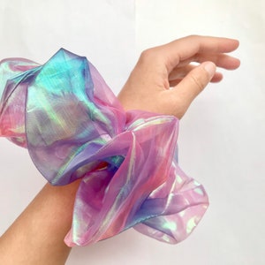 Iridescent Extra Large Scrunchy, Holographic Giant Scrunchies,Jumbo Scrunchies,Oversized Scrunchies, Giant Fluffy Scrunchies