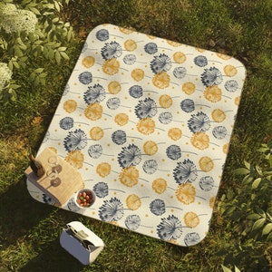 Dandelion Picnic Blanket | Flower Picnic Blanket | Summer Blanket | Outdoor Blanket | Beach Blanket | Camping Blanket | Picnic Mat