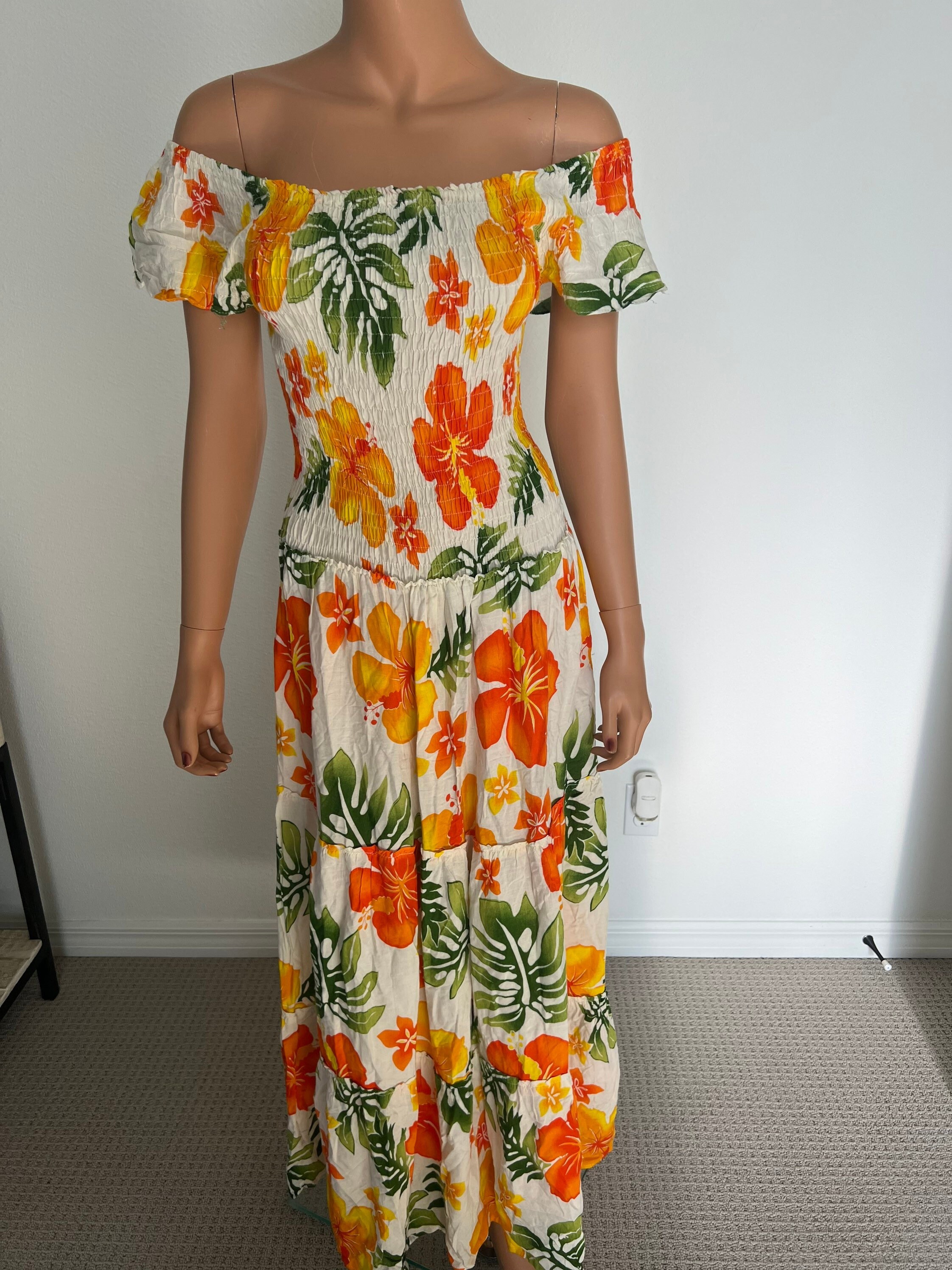 Vintage ROCKABILLY Hawaiian off the 