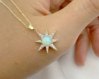 14K Opal Diamond Star Necklace / Opal Necklace / Diamond Necklace / Star Necklace / Opal Pendant / Star Necklace / Yellow Gold