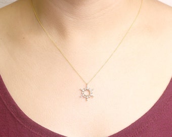 14K Diamond Snowflake Necklace / Diamond Necklace / Snowflake Necklace / Diamond Pendant / White Gold / Everyday Necklace