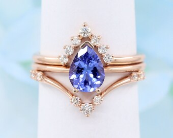 14K White Gold Pear Tanzanite Diamond Ring Set