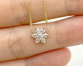 14K Diamond Flower Necklace / White Gold / Diamond Necklace / Everyday Necklace / Diamond Flower Pendant / Necklace for Women