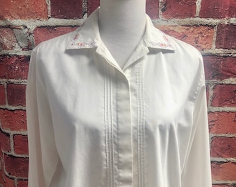 Vintage Womens White Cotton Blouse, Embroidered Blouse, Pleated Front Blouse, Long Sleeve Blouse