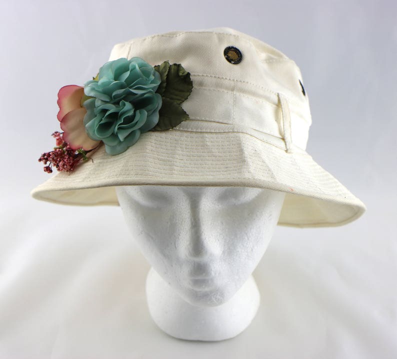 Vintage Women's Bucket Sun hat, Hippie Hat, Floral Hat, Canvas Hat, Summer Hat, Canvas Beach Hat, Boho Hat, Retro Hat, Flower Hat image 2