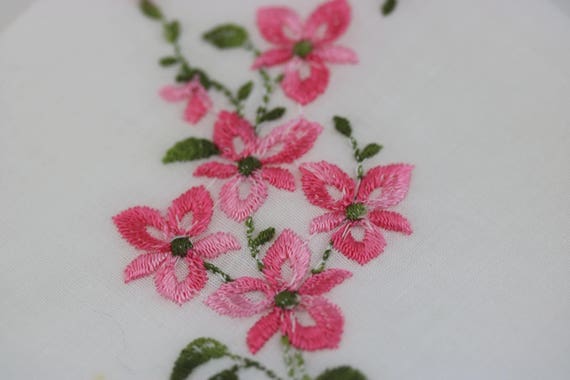 Vintage Embroidered Handkerchief, Pink Floral Han… - image 3