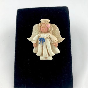 Vintage Christmas Angel Pin,  Angel Jewelry, Christmas Pin, Christmas Jewlery, Christmas Angel, Holiday Jewelry, Holiday Pin