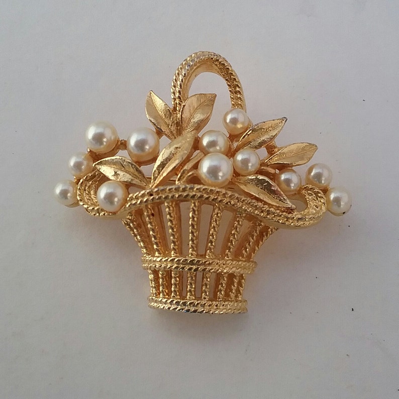 Vintage Flower Basket Brooch, Ben Amun Jewelry, Delicate Brooch, Wedding Jewelry image 6