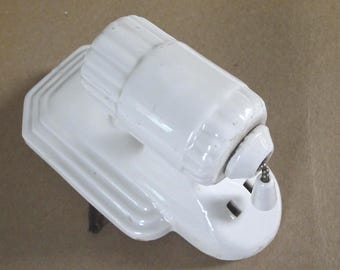 Antique 1930's Vintage Art Deco Porcelain Single Wall Mount Sconce Bulb Light Fixture