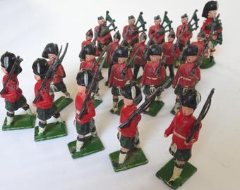 Vintage Lot of 20pc. England Britains Cherilea Scottish Soldiers Lead Marching Figures