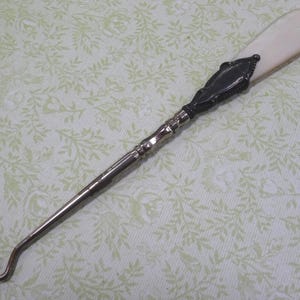 Antique Sterling Silver MOP Pearl Shell Button Shoe Hook