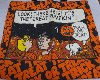 Vintage Peanuts Gang Snoopy Halloween Cloth Tote Trick or Treat Bag Made USA