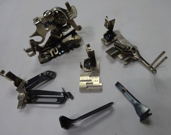 Vintage Singer Sewing Machine 6 Piece Attachments w/ Box