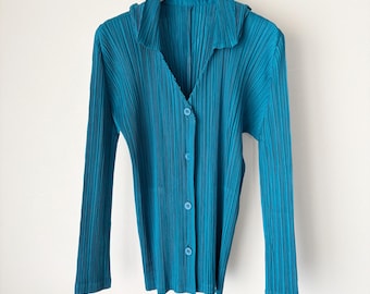 PLEATS PLEASE Issey Miyake Long-sleeved pleated shirt